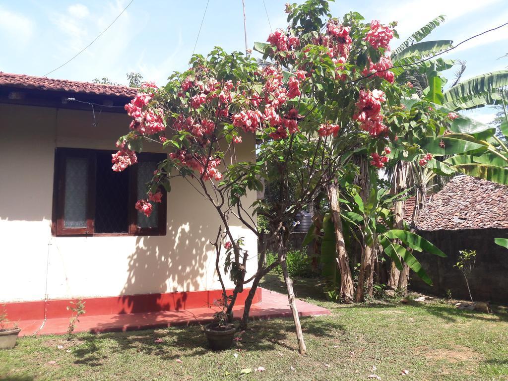 Pradeepa House Διαμέρισμα Unawatuna Εξωτερικό φωτογραφία